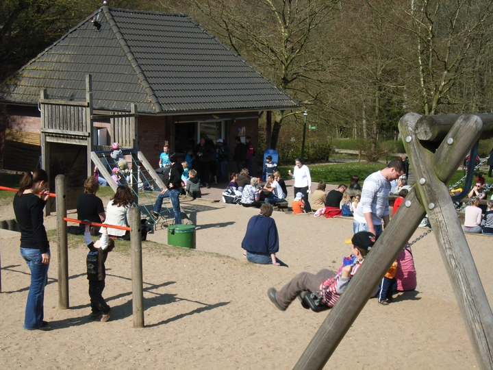 Für das leibliche Wohl sorgt das Kiosk im Abenteuerspielplatz