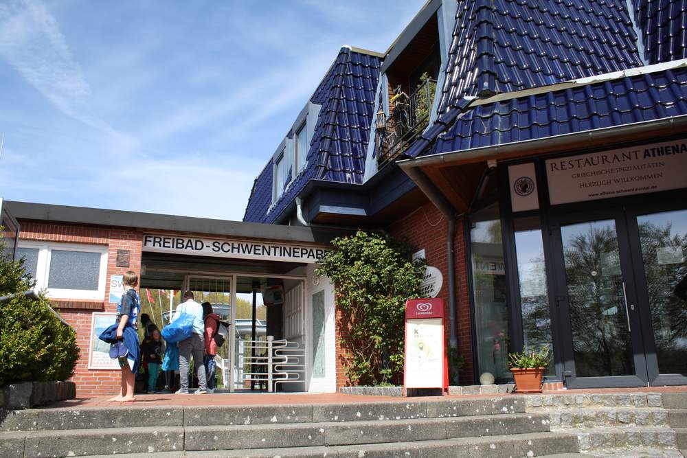 Eingang / Restaurant am Schwentinepark