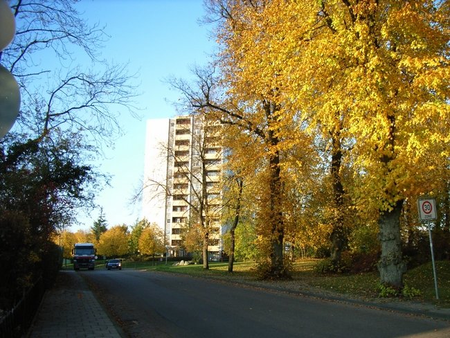 Herbststimmung am Dorfplatz in Raisdorf