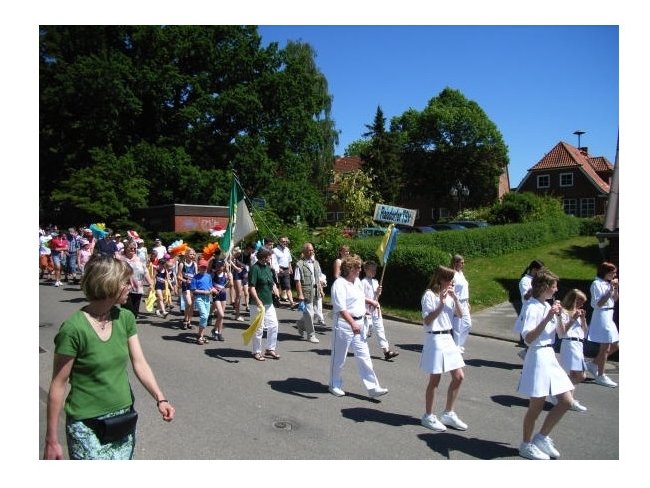 Unzug RTSV in der Dorfstraße Raisdorf