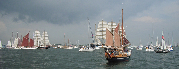 Großsegler auf der Förde bei der Kieler Woche