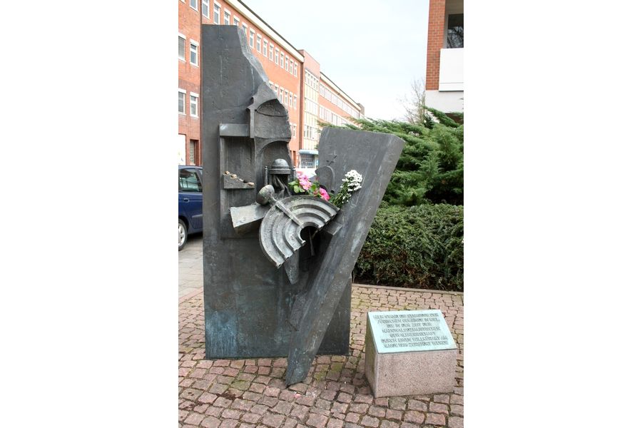 Mahnmal am Platz der Kieler Synagode