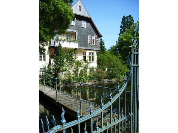 Howaldtsche Villa am Kanal zwischen den Kraftwerken an der Schentine