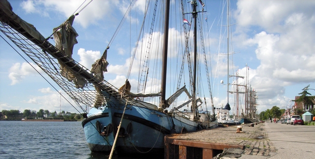 Traditionssegler am Tiessenkai in Kiel